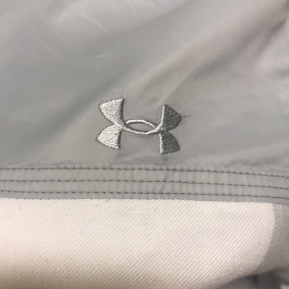 Under Armour Athletic/Athleisure L/S Shirt, NWT! - Picture 3 of 9